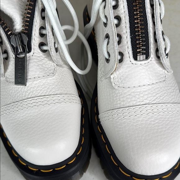 Dr. Martens Sinclair Platform Bootie (Women) Sz 8 NWOB - Picture 12 of 15